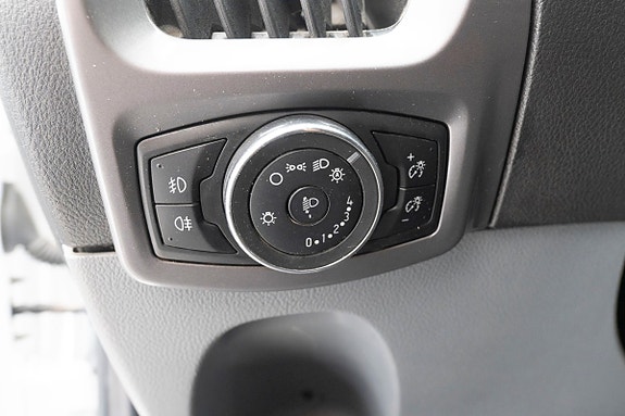 Ford Transit Custom 9 of 30