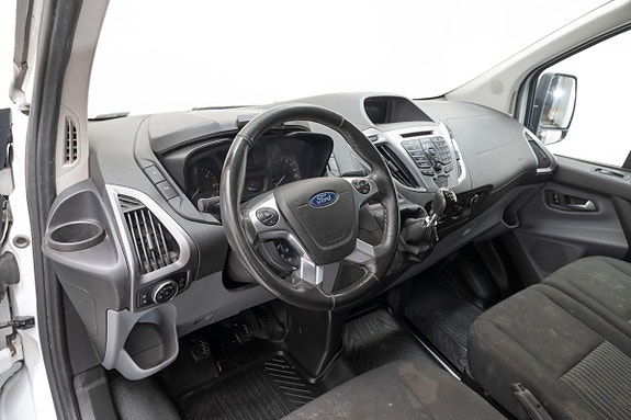Ford Transit Custom 10 of 30