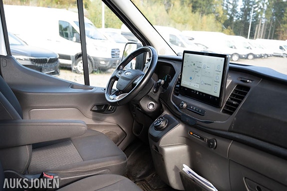 Ford Transit 21 of 24