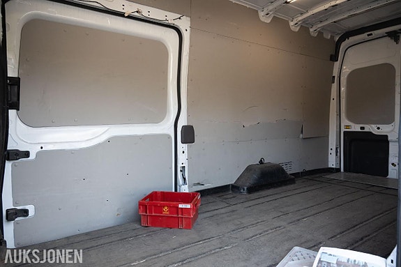 Ford Transit 19 of 24