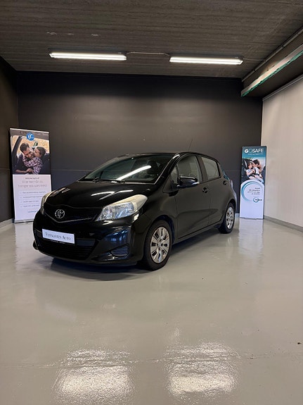 Toyota Yaris 4 of 14