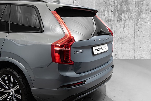 Volvo XC90 6 of 30