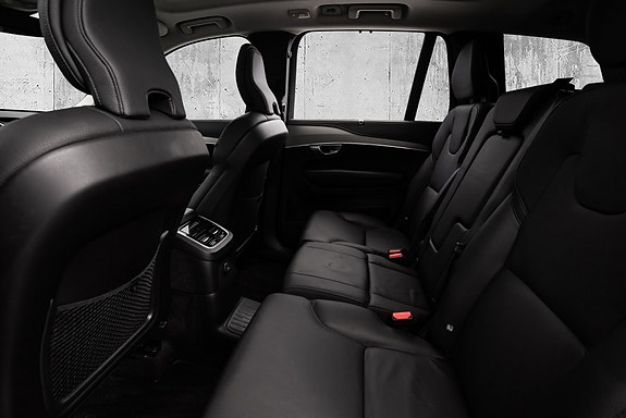 Volvo XC90 28 of 30