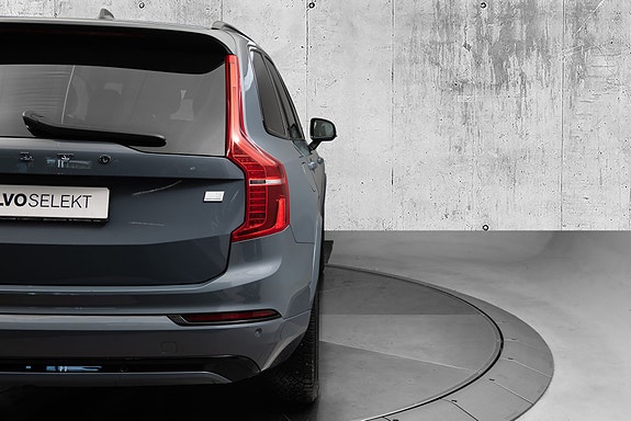 Volvo XC90 7 of 30
