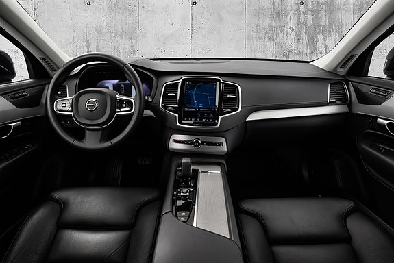 Volvo XC90 25 of 30