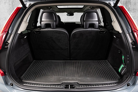 Volvo XC90 9 of 30
