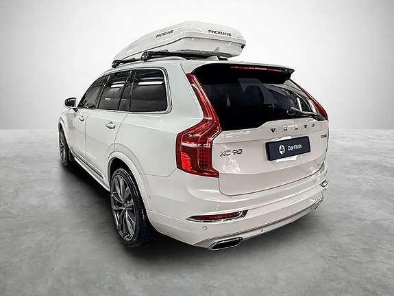 Volvo XC90 3 of 23