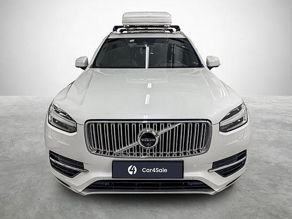 Volvo XC90 8 of 23