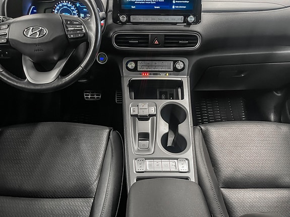 Hyundai Kona 12 of 20