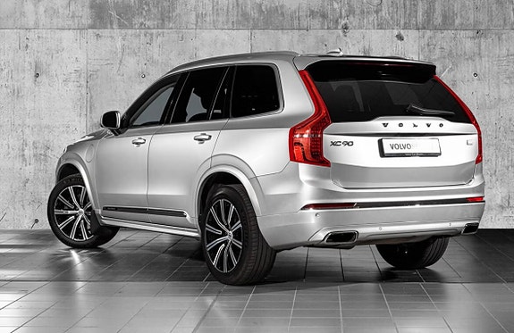 Volvo XC90 6 of 30