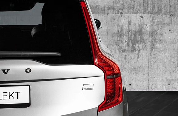 Volvo XC90 9 of 30
