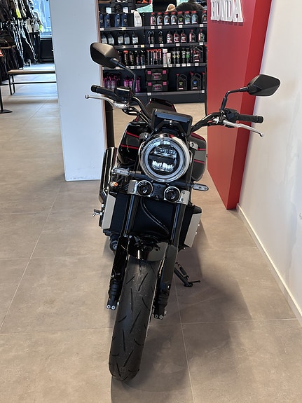 Honda CB1000 F - Nyhet! 4 of 11