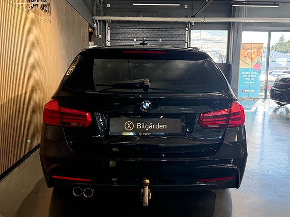 BMW 320xd 5 of 30