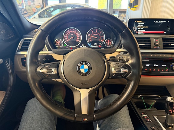 BMW 320xd 22 of 30
