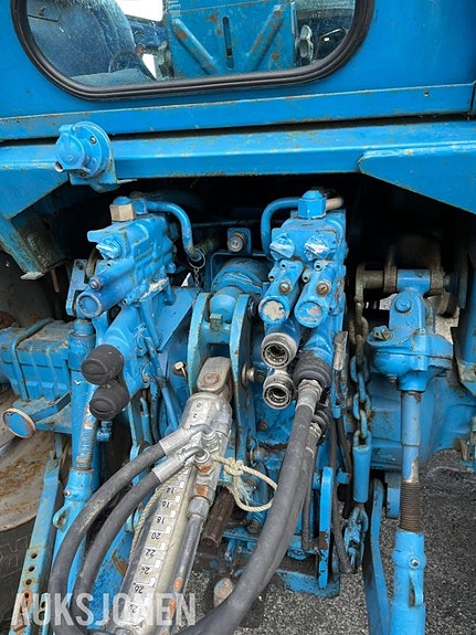 Ford 6610 9 of 21