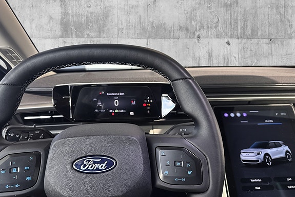 Ford Explorer 18 of 27