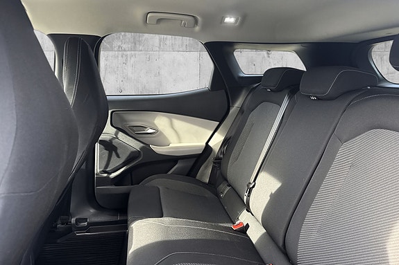 Ford Explorer 15 of 27