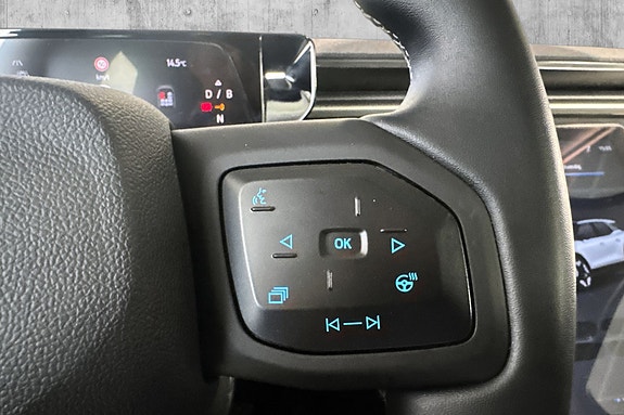 Ford Explorer 20 of 27