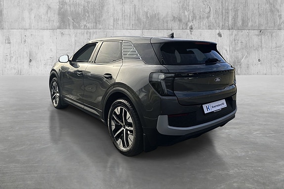 Ford Explorer 6 of 27