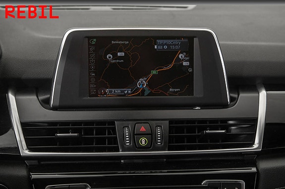 BMW 225xe 19 of 27