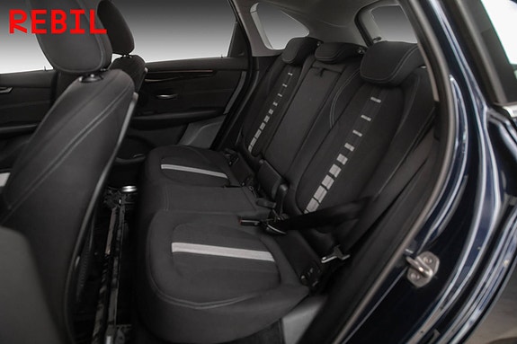 BMW 225xe 14 of 27