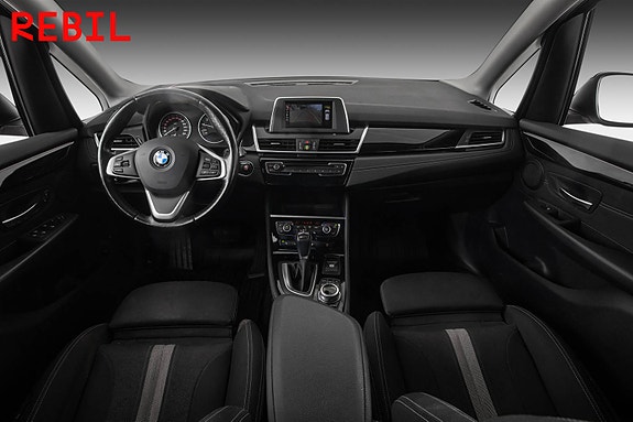 BMW 225xe 12 of 27