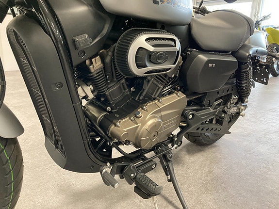 QJ Motor SRV 12 - 125ccm V-Twin 2-sylindre 4 of 20