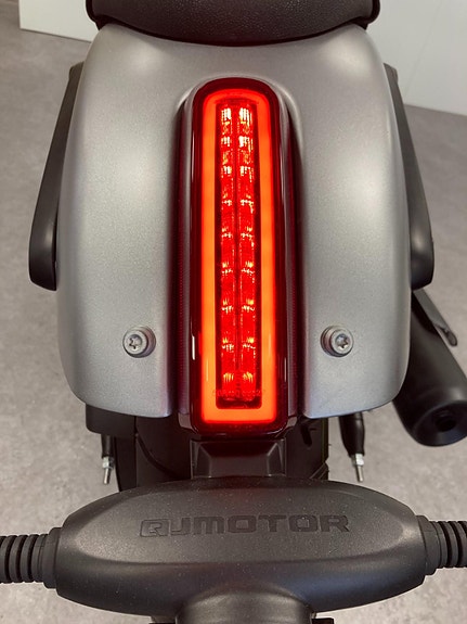QJ Motor SRV 12 - 125ccm V-Twin 2-sylindre 18 of 20