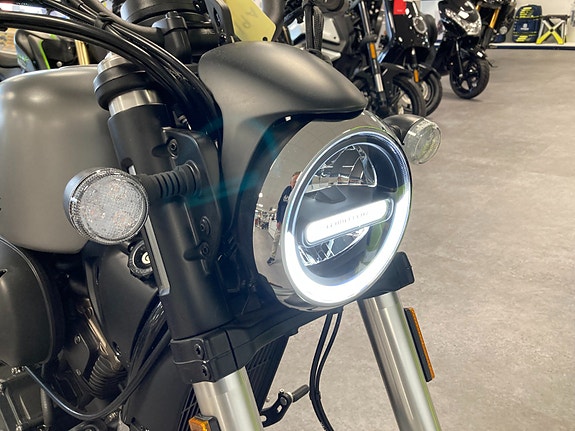 QJ Motor SRV 12 - 125ccm V-Twin 2-sylindre 14 of 20