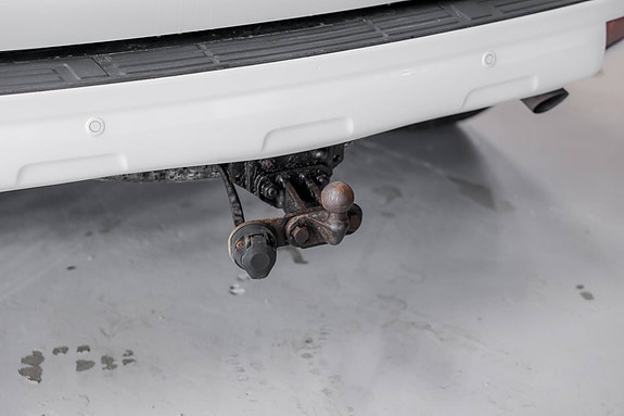Toyota Land Cruiser 7 of 15
