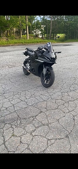 Yamaha YZF-R 125 13 of 15