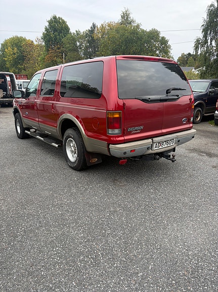 Ford Excursion