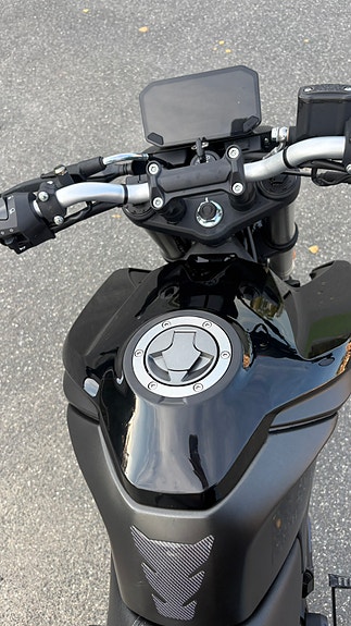 VOGE 125 R 13 of 18