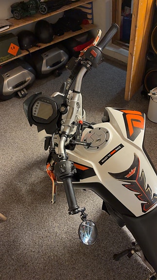KTM 125 Duke 4 of 4
