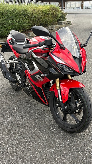 QJ Motor SRK 125R 11 of 15