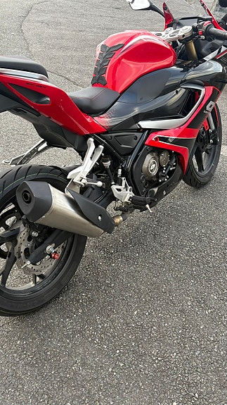QJ Motor SRK 125R 12 of 15