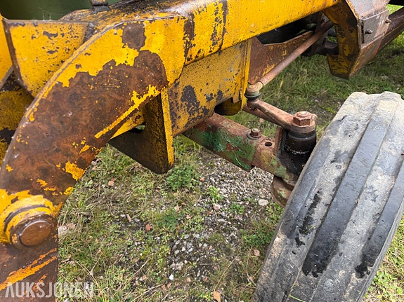 Deutz D 5505 traktorgraver - Hymas graveaggregat - 6125 timer - MVA fri 17 of 30