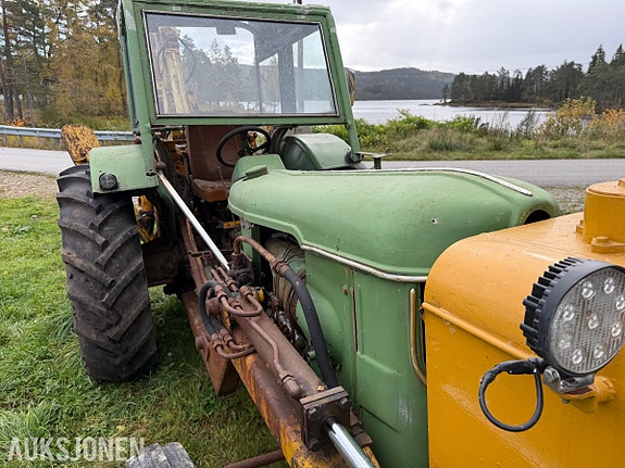 Deutz D 5505 traktorgraver - Hymas graveaggregat - 6125 timer - MVA fri 16 of 30
