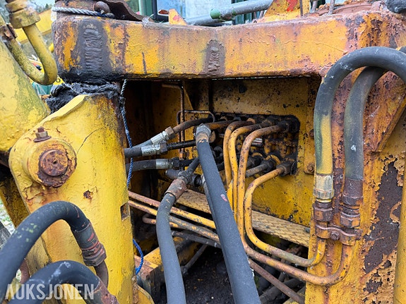 Deutz D 5505 traktorgraver - Hymas graveaggregat - 6125 timer - MVA fri 25 of 30