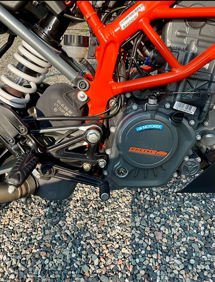KTM 125 Duke 12 of 16