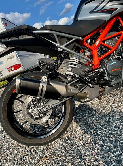 KTM 125 Duke 10 of 16