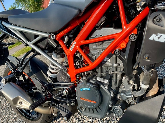 KTM 125 Duke 16 of 16