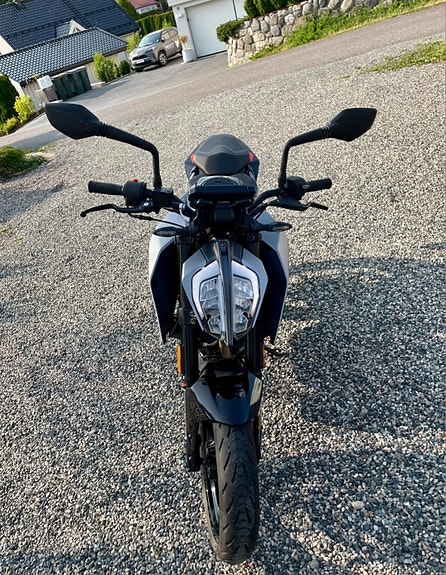 KTM 125 Duke 4 of 16