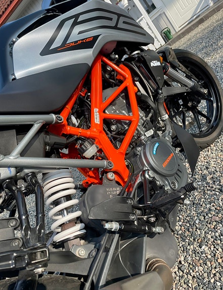 KTM 125 Duke 15 of 16