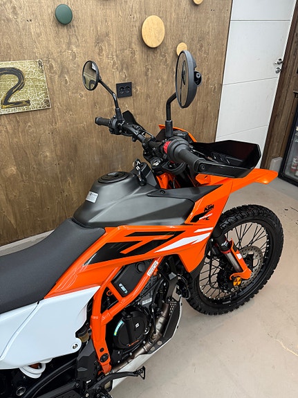 KTM 390 Enduro 3 of 8