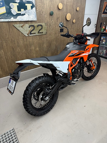 KTM 390 Enduro 2 of 8