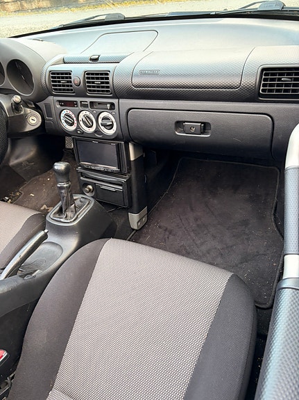 Toyota MR2 5 of 29