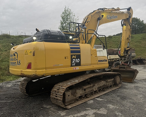 Komatsu PC210LC 2 of 16