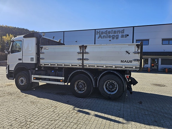 Volvo 540 FMX 6x4 tippbil med Alukasse 9 of 30