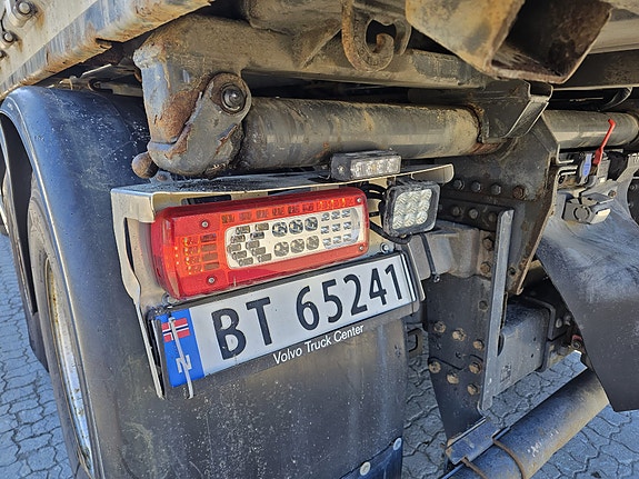 Volvo 540 FMX 6x4 tippbil med Alukasse 16 of 30